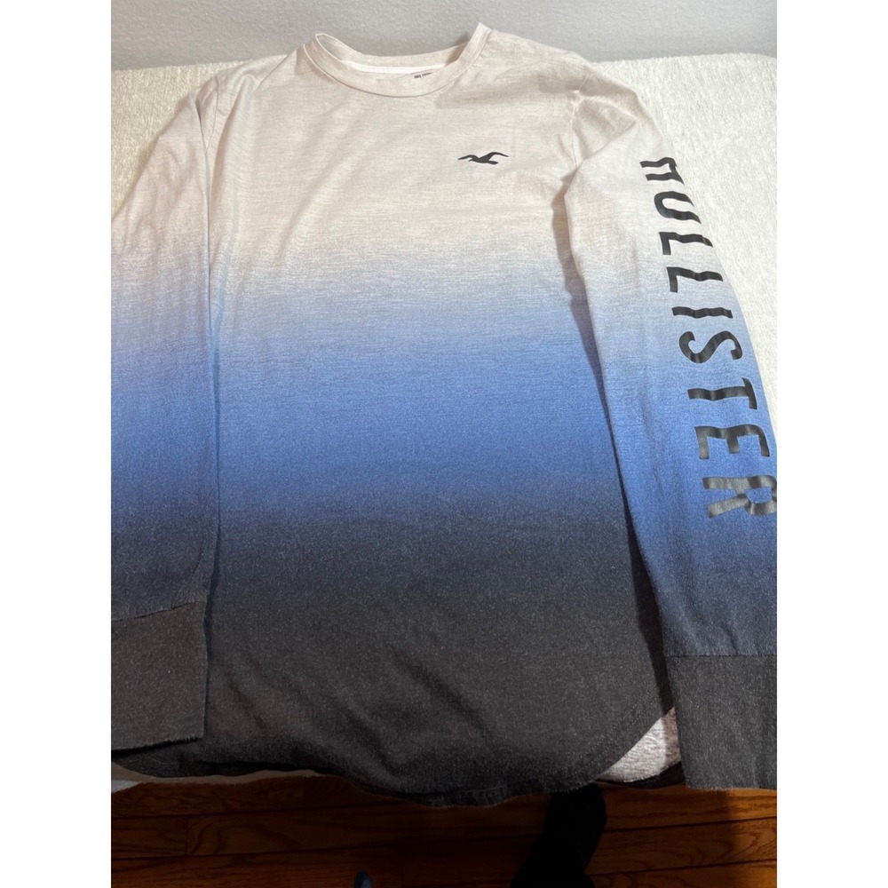 Hollister Co. Men's MEDIUM Long Sleeve White and Blue Ombre Tee